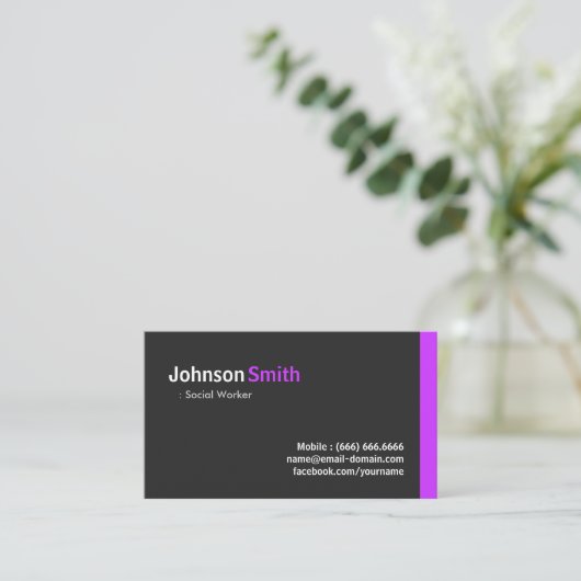 Sozialarbeiter - Modernes Minimales Lila Visitenkarte (Stehend Vorderseite)
