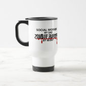 Sozialarbeiter-Zombie-Jäger Reisebecher (Links)
