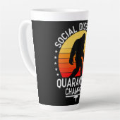 Soziale Distance Quarantine Bigfoot   Milchtasse (Linke Ecke)