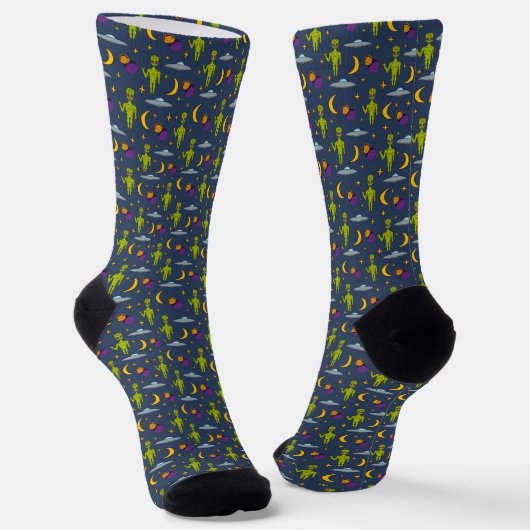 Space Aiens und Flying Saucers Sci-Fi Themed Socken (Gewinkelt)