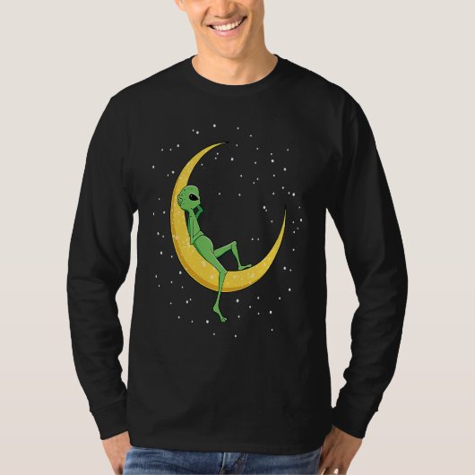 Space Alien Extraterrestrial Chilling on Crescent T-Shirt (Vorderseite)