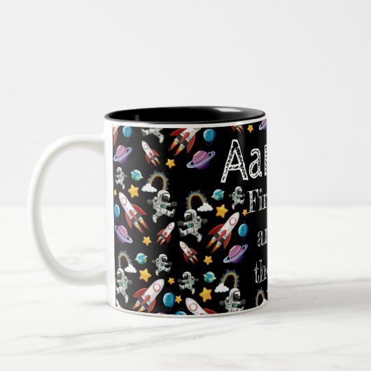 Space Astronaut Black First Birthday Party Zweifarbige Tasse (Links)