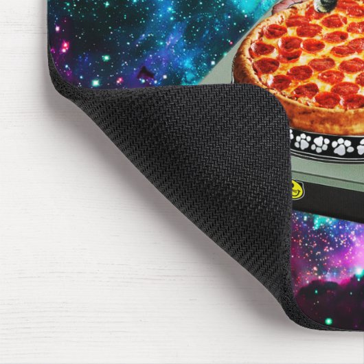 Space dj cat pizza mousepad (Ecke)
