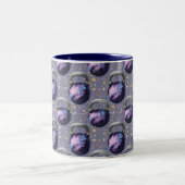 Space Galaxy Kettlebell Zweifarbige Tasse (Mittel)