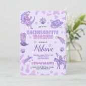 Space Lila Cowgirl Bachelorette Einladung (Stehend Vorderseite)