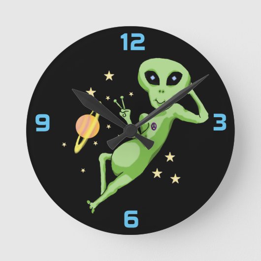 Space Peace Alien Clock Runde Wanduhr (Vorderseite)