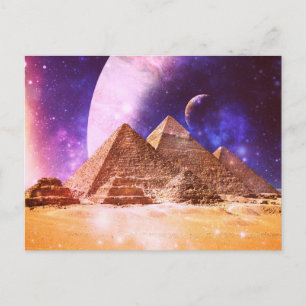 Space Pyramids Postkarte