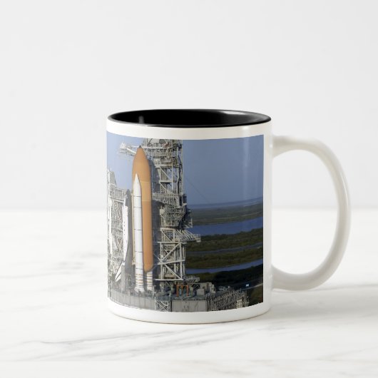 Space Shuttle Atlantis 3 Zweifarbige Tasse (Rechts)