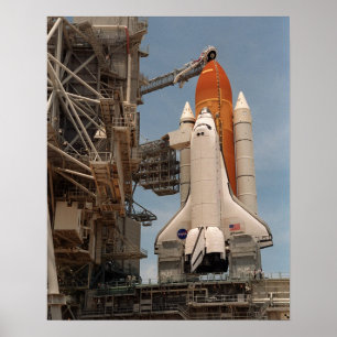 Space Shuttle Atlantis bereitet sich auf den Start Poster