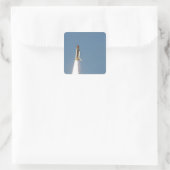 Space Shuttle Atlantis hebt 11 Quadratischer Aufkleber (Tasche)