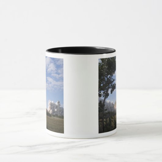 Space Shuttle Atlantis hebt 18 Tasse (Zentrum)