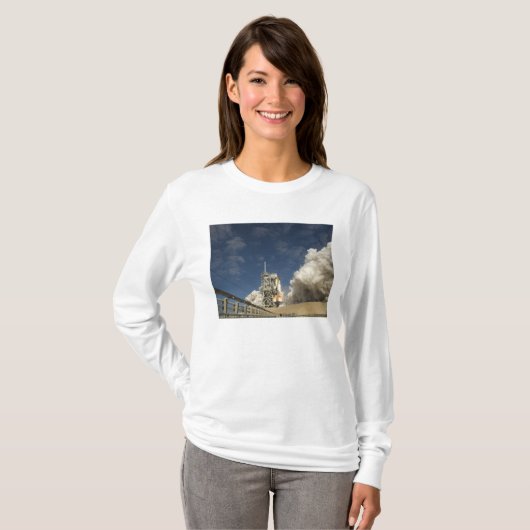 Space Shuttle Atlantis hebt 20 T-Shirt (Vorne ganz)