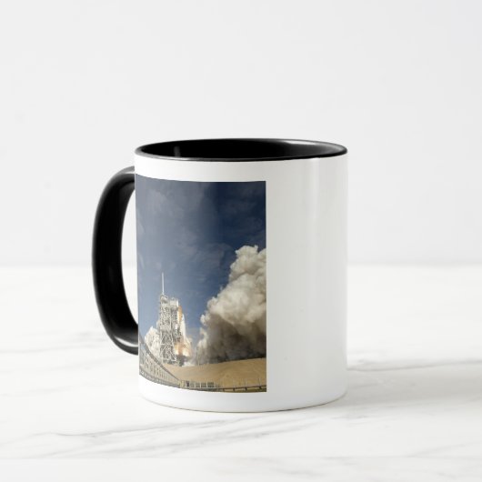 Space Shuttle Atlantis hebt 20 Tasse (Vorderseite Links)