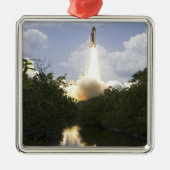Space Shuttle Atlantis hebt 26 Ornament Aus Metall (Vorne)