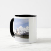 Space Shuttle Atlantis hebt 27 Tasse (Vorderseite Links)
