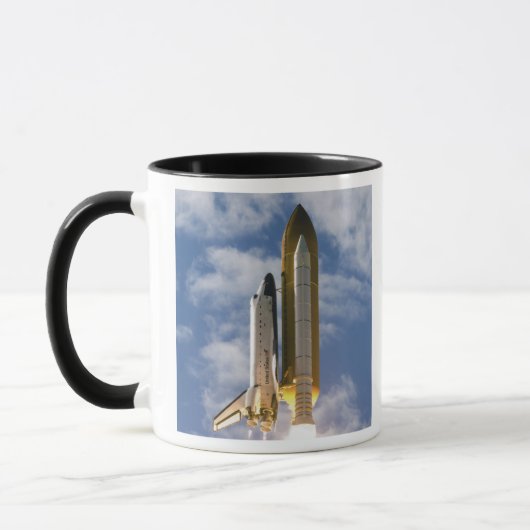 Space Shuttle Atlantis hebt 6 Tasse (Links)