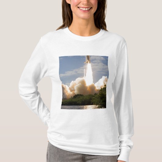 Space Shuttle Atlantis hebt 8 T-Shirt (Vorderseite)