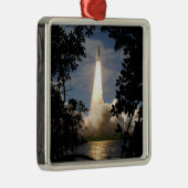 Space Shuttle Atlantis hebt 9 Ornament Aus Metall (Rechts)