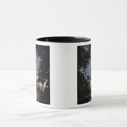 Space Shuttle Atlantis hebt 9 Tasse (Zentrum)