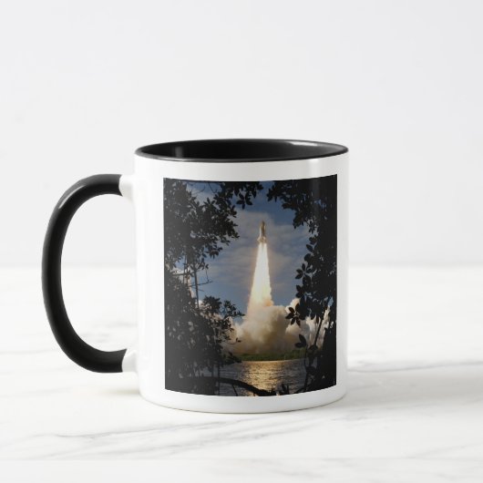 Space Shuttle Atlantis hebt 9 Tasse (Links)