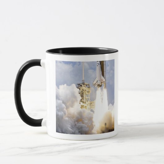 Space Shuttle Atlantis hebt ab Tasse (Links)