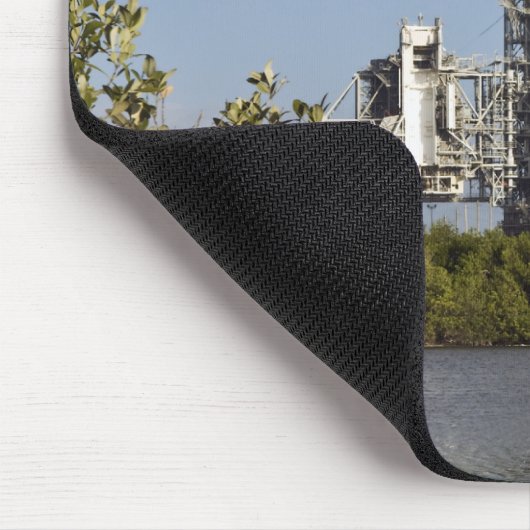 Space Shuttle Atlantis ist bereit Mousepad (Ecke)