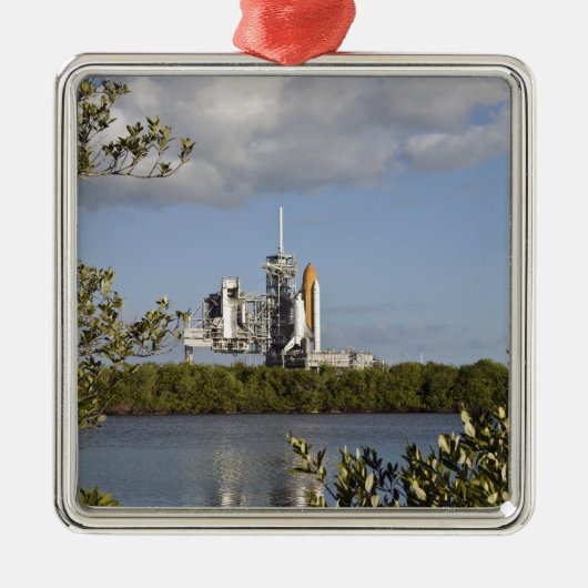 Space Shuttle Atlantis ist bereit Ornament Aus Metall (Vorne)