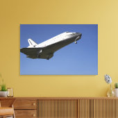 Space Shuttle Atlantis nähert sich Runway 33 2 Leinwanddruck (Insitu (Wohnzimmer))