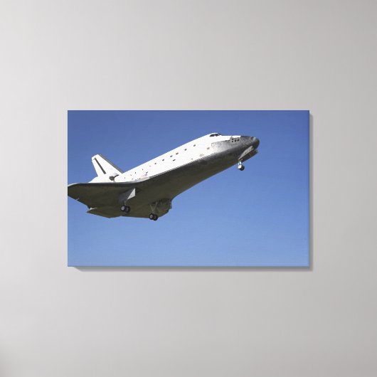 Space Shuttle Atlantis nähert sich Runway 33 2 Leinwanddruck (Vorderseite)