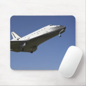 Space Shuttle Atlantis nähert sich Runway 33 2 Mousepad (Mit Mouse)