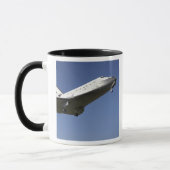 Space Shuttle Atlantis nähert sich Runway 33 2 Tasse (Links)
