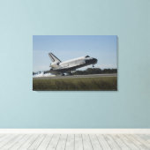 Space Shuttle Atlantis Touchs 2 Leinwanddruck (Insitu (Holzboden))
