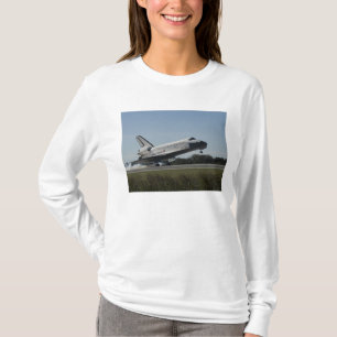 Space Shuttle Atlantis Touchs 2 T-Shirt