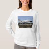 Space Shuttle Atlantis Touchs runter T-Shirt (Vorderseite)