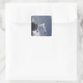 Space Shuttle Atlantis und ein russisches Raumschi Quadratischer Aufkleber (Tasche)
