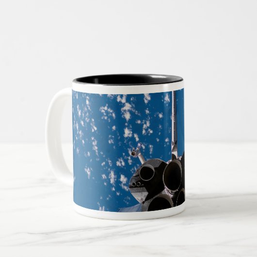 Space Shuttle Atlantis Zweifarbige Tasse (Vorderseite Links)