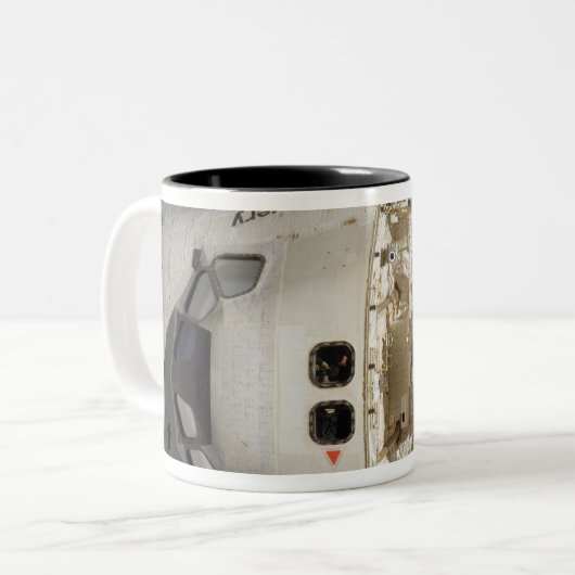 Space Shuttle Discovery 12 Zweifarbige Tasse (Vorderseite Links)