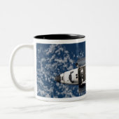 Space Shuttle Discovery 16 Zweifarbige Tasse (Links)