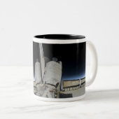 Space Shuttle Discovery 6 Zweifarbige Tasse (VorderseiteRechts)
