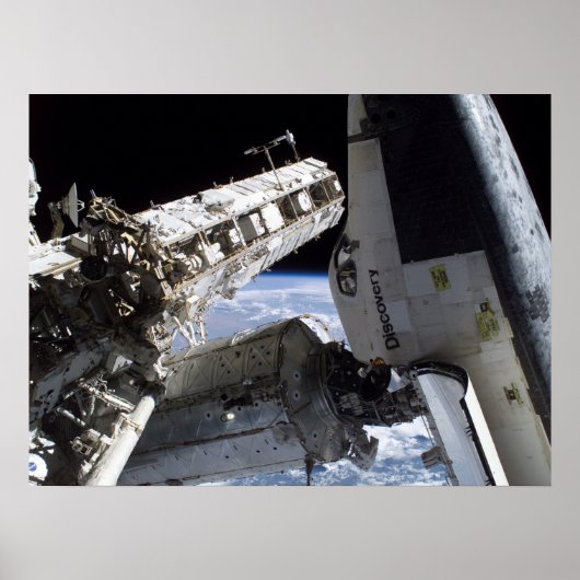 Space Shuttle Discovery angedockt mit ISS (STS-114 Poster (Vorne)