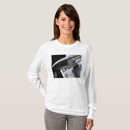 Space Shuttle Discovery dotiert T-Shirt (Vorne ganz)