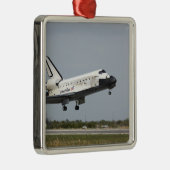 Space Shuttle Discovery geht Landung 3 an Ornament Aus Metall (Rechts)