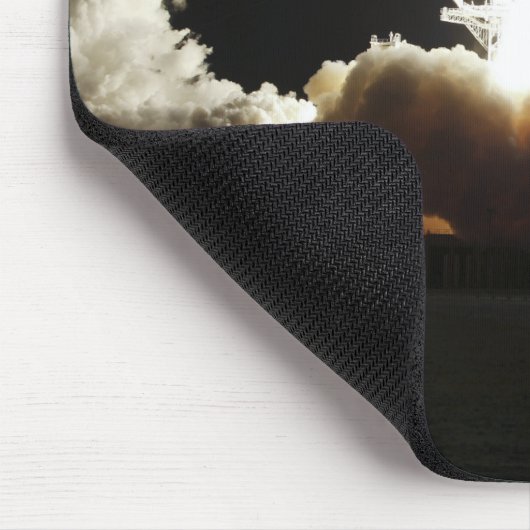 Space Shuttle Discovery hebt ab Mousepad (Ecke)