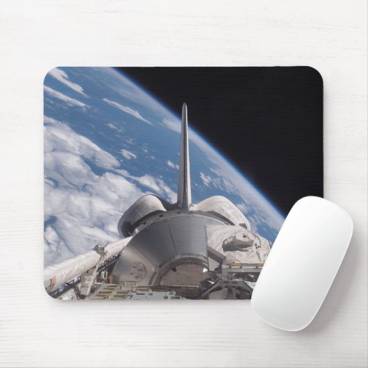 Space Shuttle Discovery im Hintergrund Mousepad (Mit Mouse)