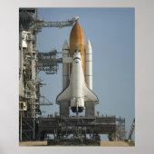 Space Shuttle Discovery ist bereit Poster (Vorne)