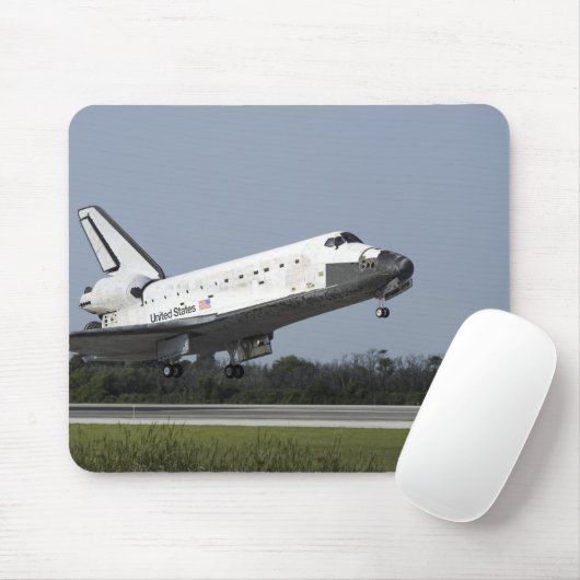 Space Shuttle Discovery landet auf der Piste 33 2 Mousepad (Mit Mouse)