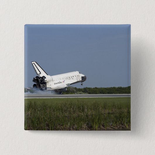 Space Shuttle Discovery landet auf der Piste 33 4 Button (Vorderseite)