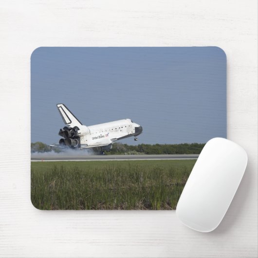 Space Shuttle Discovery landet auf der Piste 33 4 Mousepad (Mit Mouse)