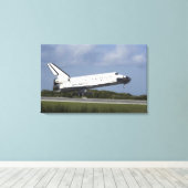 Space Shuttle Discovery landet auf der Runway 33 3 Leinwanddruck (Insitu (Holzboden))