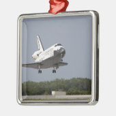 Space Shuttle Discovery nähert sich Landung 2 Silbernes Ornament (Links)